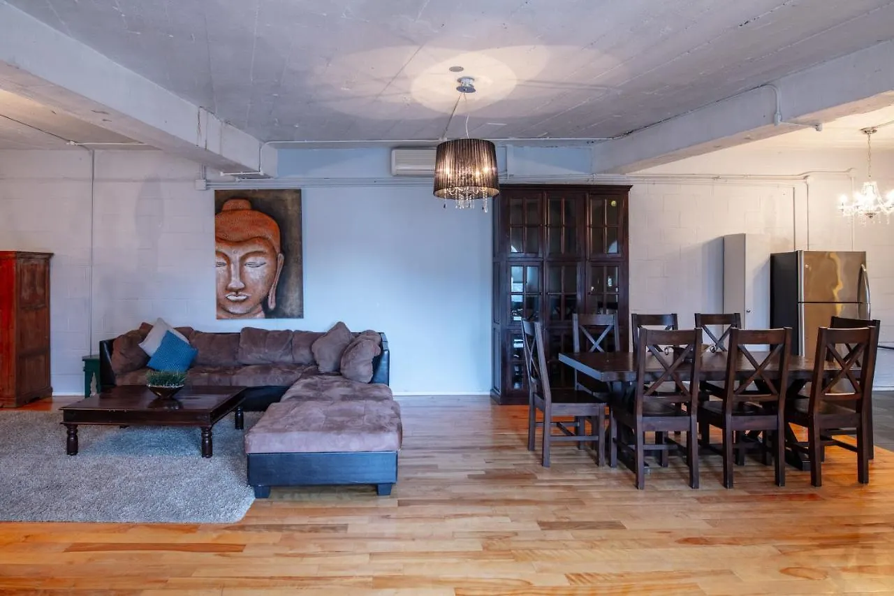 Loft Hotel Montreal 4*,