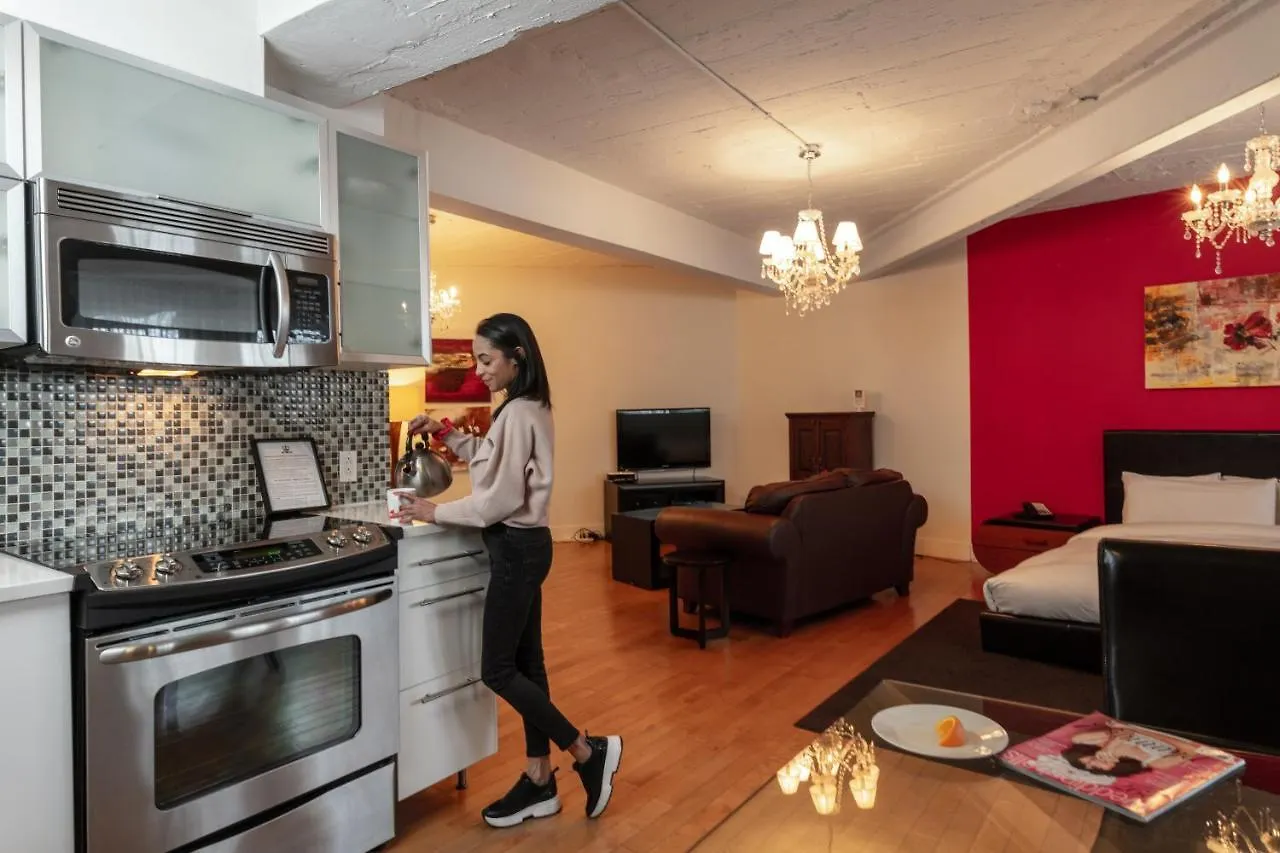 Loft Hotel Montreal 4*,